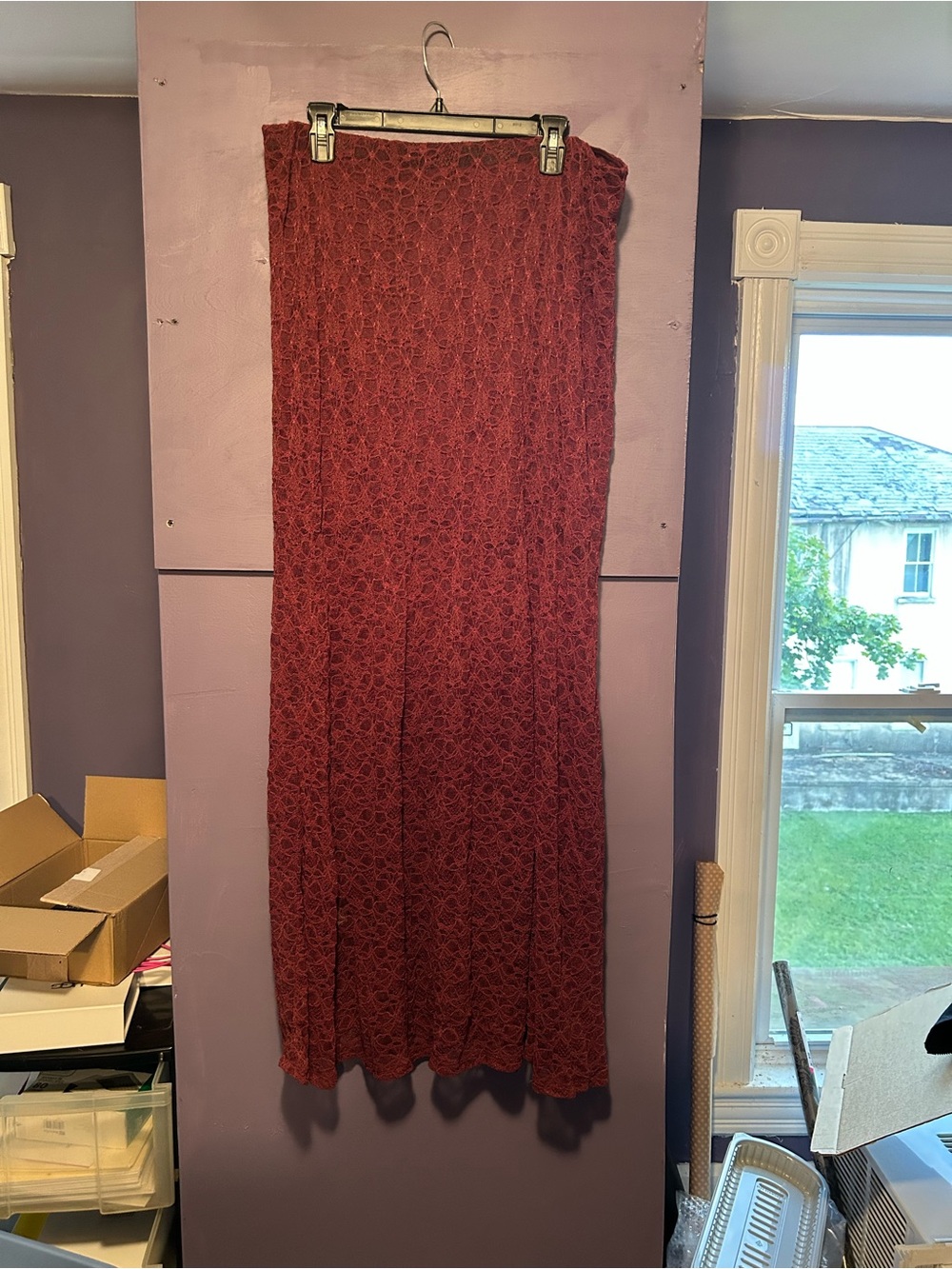 Torrid LoveSick burgundy lace maxi skirt with subtle floral pattern, size 2